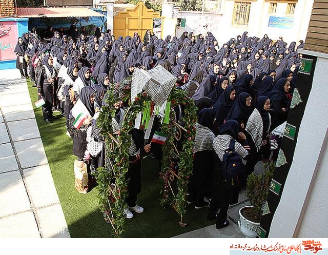 سخنرانی پیشکسوتان دفاع مقدس در مدرسه شهدای بارانیان کرمانشاه +تصویر