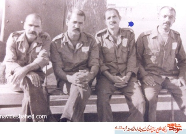 شهید ناصر پشته کشی- سمت راست- نفر دوم