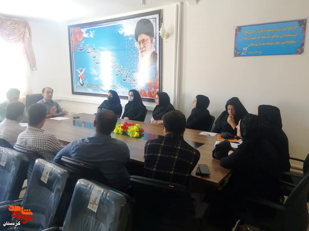 کارگاه آموزشی ویژه پذیرفته‌شدگان آزمون‌های استخدامی در شهرستان مریوان 