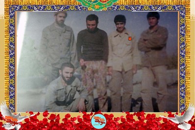 نفر دوم از راست شهید سید علی شعنی
