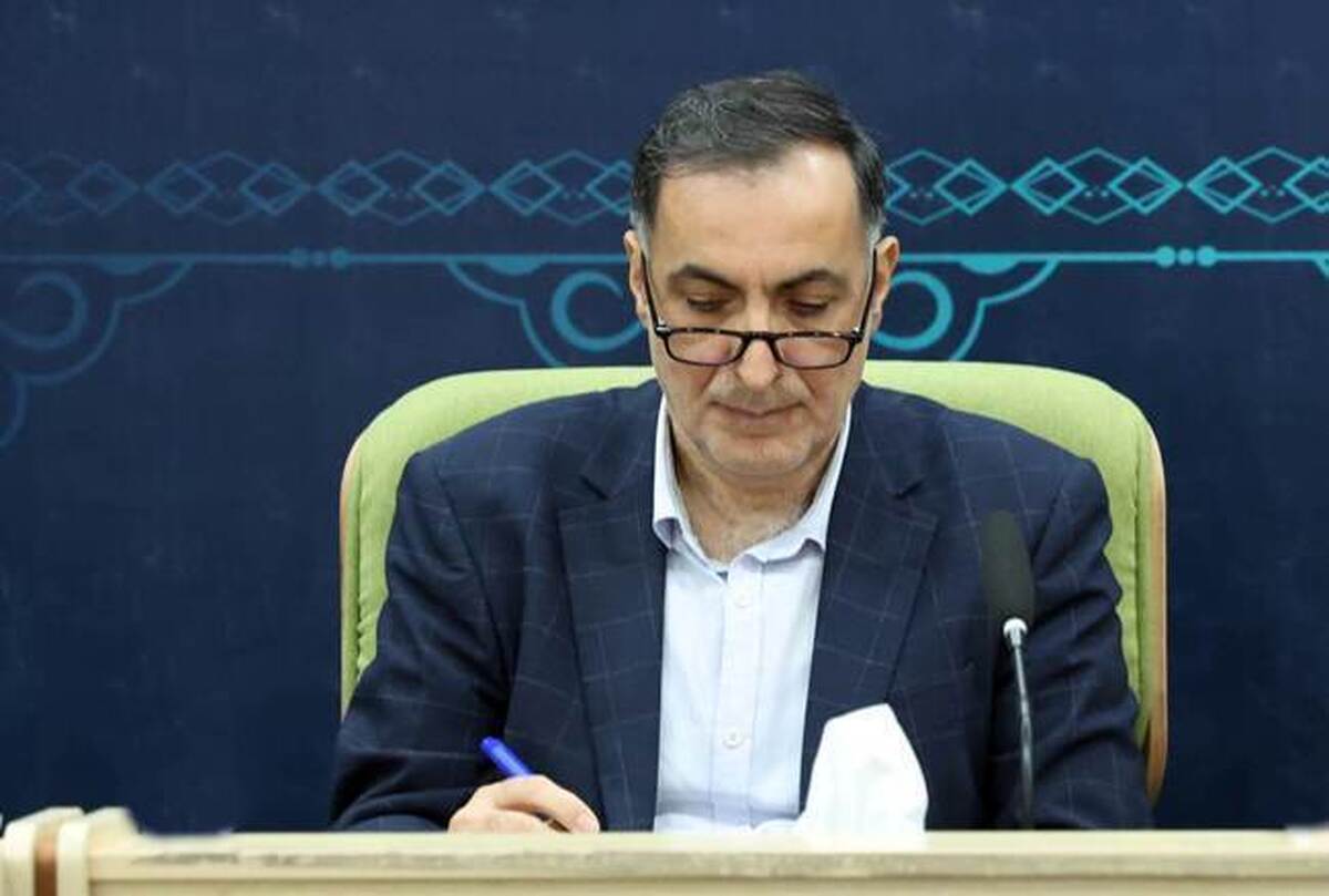 Head of Iran’s Martyrs Foundation Offers Condolences on Passing of Father of Three Martyrs