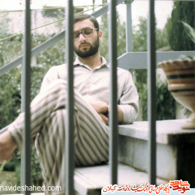 عمامه ام را به من بده/خاطرات دلنشین از برادر شهید محمدرضا عزنوی عمامه ام را به من بده/خاطرات دلنشین از برادر شهید محمدرضا عزنوی