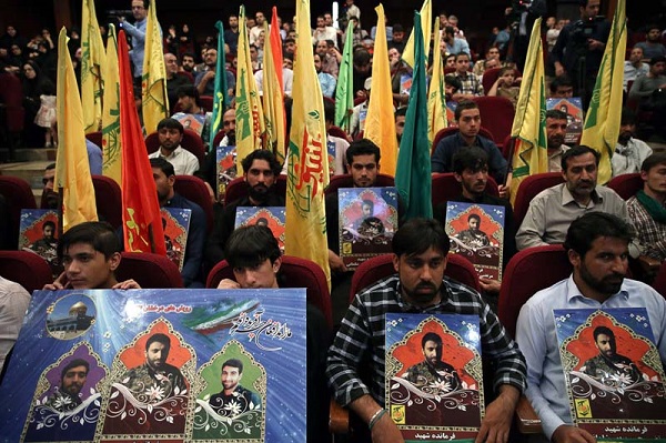 مبارزه علیه استکبار توسط جمهوری اسلامی ایران هدایت میشوند مبارزه علیه استکبار توسط جمهوری اسلامی ایران هدایت میشوند