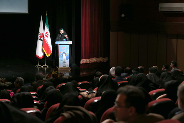 جشن بزرگ «شمیم کوثر»: ایثار مرد و زن نمیشناسند این بار نوبت بانوان بود جشن بزرگ «شمیم کوثر»: ایثار مرد و زن نمیشناسند این بار نوبت بانوان بود