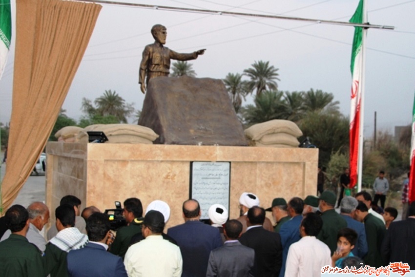 رونمایی از تندیس سردار شهید حاج علی حاجبی در رودان