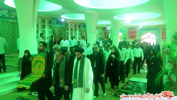 به مناسبت دهه کرامت خادمین حرم مطهر رضوی در گلزار شهدای مهدیشهر حضور پیدا کردند به مناسبت دهه کرامت خادمین حرم مطهر رضوی در گلزار شهدای مهدیشهر حضور پیدا کردند