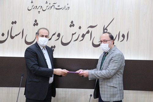 دانش آموزان برتر شاهد و ایثارگر مورد تقدیر قرار گرفتند دانش آموزان برتر شاهد و ایثارگر مورد تقدیر قرار گرفتند