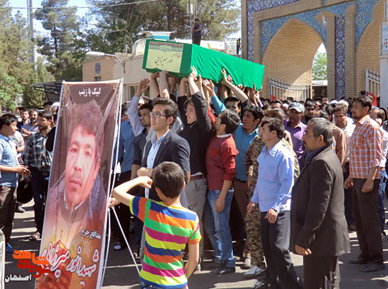 نگاهی به زندگی شهید مدافع حرم «انور میرزایی» + تصاویر