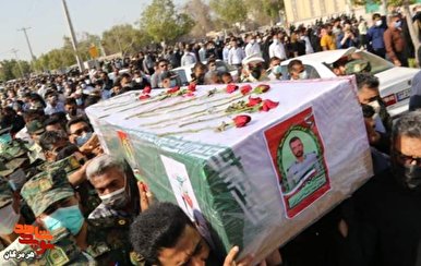 مراسم تشییع و تدفین پیکر شهید مدافع امنیت در بندرعباس برگزار شد