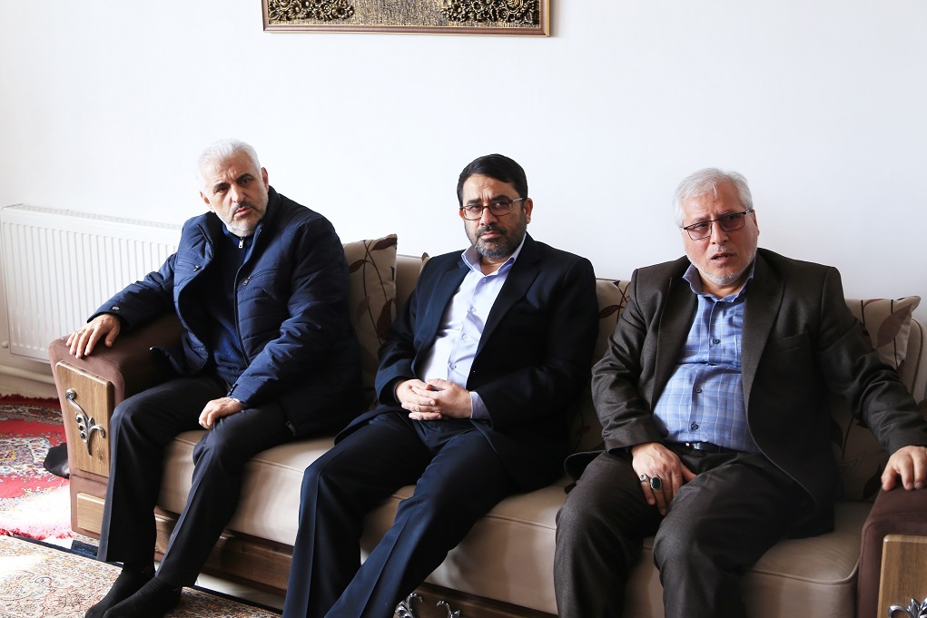 سلام رهبر انقلاب به خانواده‌های معظم شهدا ابلاغ شد + تصاویر