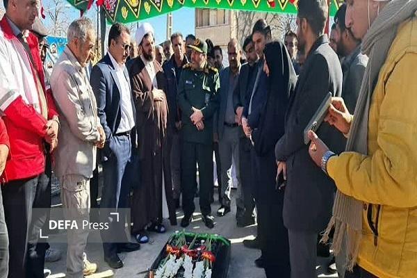 پاداش: تکمیل حرم شهید گمنام بافت تا سالگرد خاکسپاری