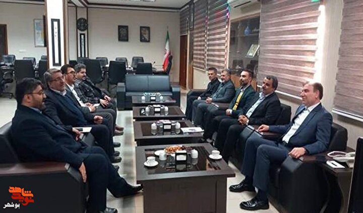 دیدار مدیرکل هنری بنیاد شهید با استاندار بوشهر در خصوص برگزاری رویداد ملی تئاتر ایثار در بوشهر