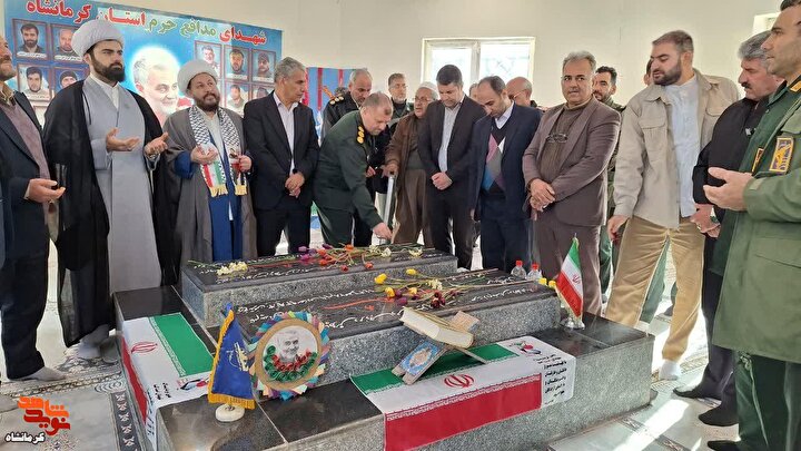 غبارروبی مزار شهدای گمنام دالاهو؛ تجدید میثاق مردم با آرمان‌های انقلاب