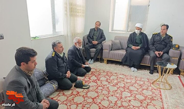 مسئولان با جانبازان شهرستان سرپل ذهاب دیدار کردند