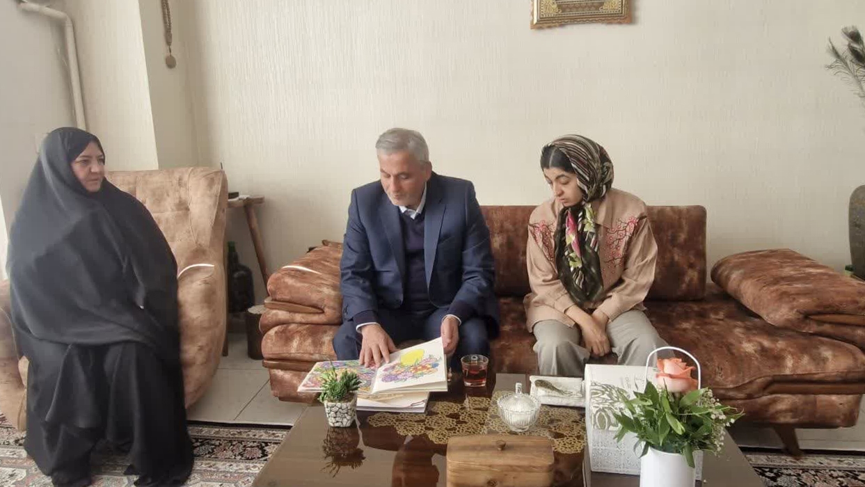 سلمانی دختران شهدای استان را مورد تکریم قرار داد