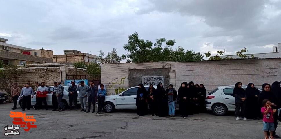 یادواره آبروی محله شهید مدافع حرم «مرتضی زرهرن» برگزار شد