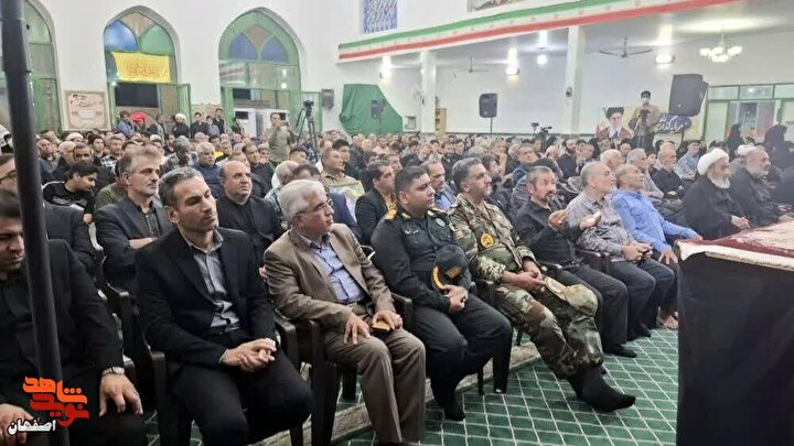 برگزاری یادواره شهدای مدافع شهرستان آران و بیدگل در سفیدشهر