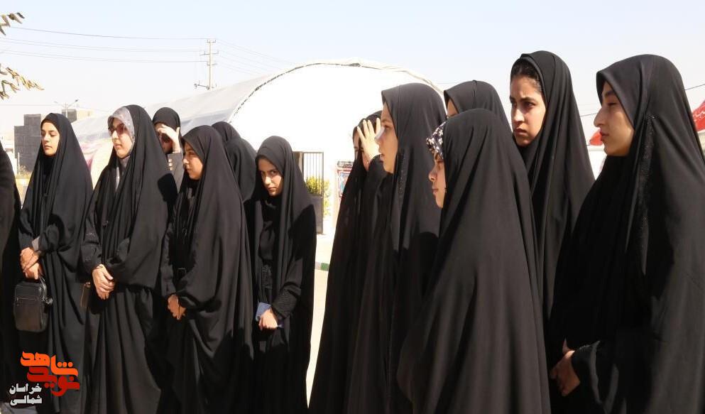 تصاویر/ بازدید دانشجویان دانشگاه فرهنگیان از موزه دفاع مقدس و مقاومت خراسان شمالی تصاویر/ بازدید دانشجویان دانشگاه فرهنگیان از موزه دفاع مقدس و مقاومت خراسان شمالی
