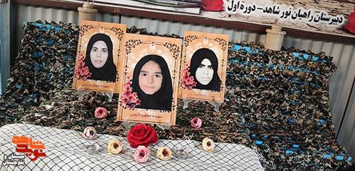 یادواره شهید دانشآموز«امیرعلی نخعی» در دبیرستان راهیاننور شاهد زاهدان برگزار شد یادواره شهید دانشآموز«امیرعلی نخعی» در دبیرستان راهیاننور شاهد زاهدان برگزار شد