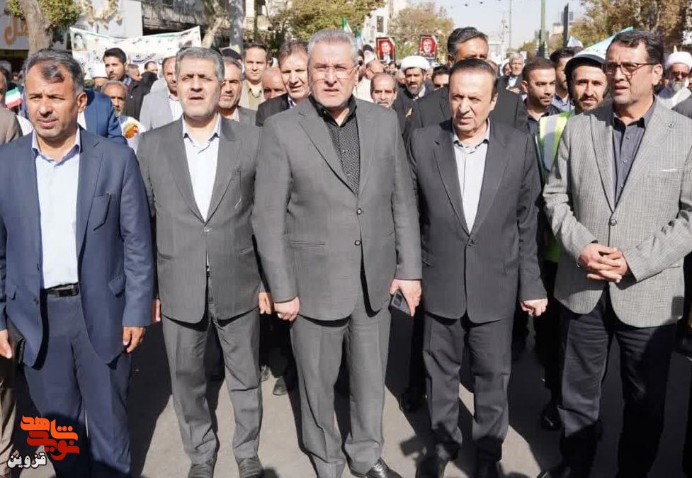 قزوین در سرمای آبان، گرمِ غیرت شد قزوین در سرمای آبان، گرمِ غیرت شد