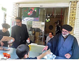 مدیرکل بنیاد شهید کرمانشاه در جمع خادمان موکب...