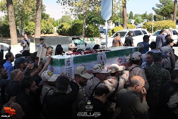 تصاویر| پیکر مطهر شهید «رضا دارایی» در گلزار شهدای کرمانشاه آرام گرفت