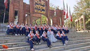 گلباران مزار شهدای سلیمان‌بگ با حضور دانش‌آموزان...