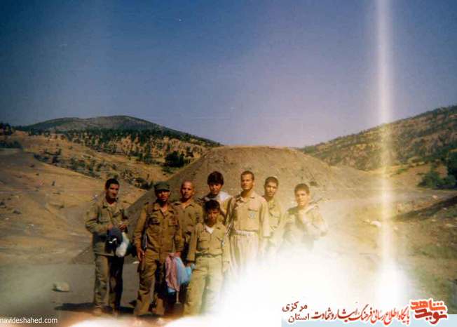 عکس یادگاری بعد از حمام صحرایی سال 1363