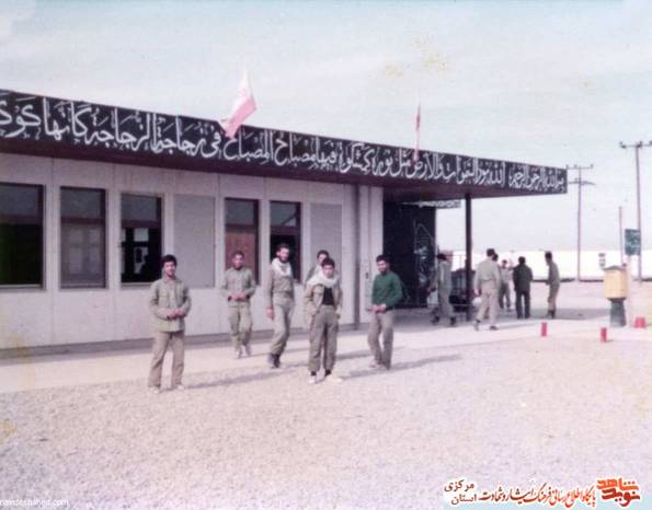 از چپ: داود غلامی - داود صادقی - شهید علی عباس اکبر آبادی - شهید روحانی قاسمی - شهید اکبر محمدی