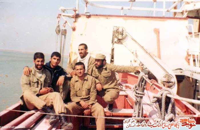 از چپ: شهید رضا پاکپور - رضا سیدی - نورخدا قاسمی