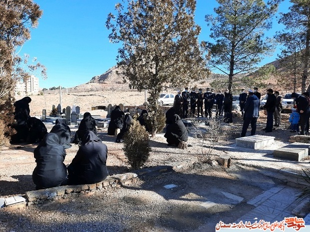 گلباران گلزار شهدای مدافع حرم طالب‌آباد شهرستان مهدیشهر در سالروز شهادت سردار شهید حاج قاسم سلیمانی
