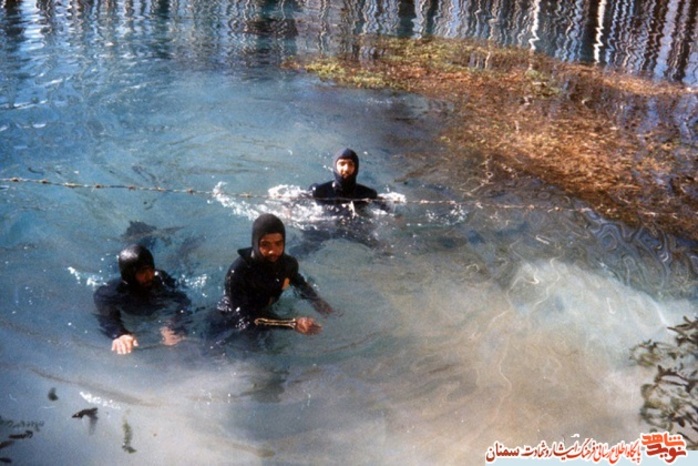 نفر اول از راست شهید محمدعلی خان‌بیکی