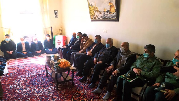 دیدار از خانواده شهید سید عباس صالحی