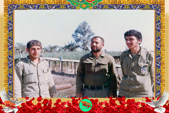 نفر اول از راست شهید محمد سلطانیه