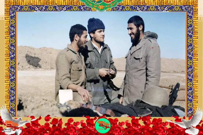 نفر سمت راست شهید حسین عربعامری