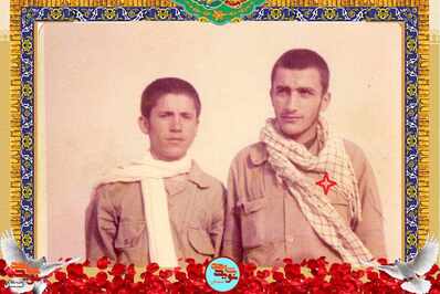 نفر سمت راست شهید علی‌اکبر ابراهیمی