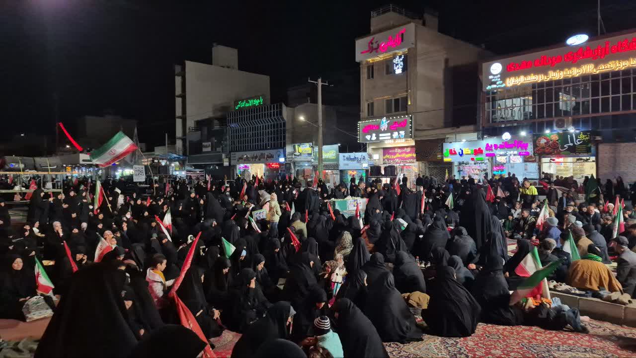 اقامه نماز و طواف پیکر مطهر جانباز شهید «محمدحسن نیکعیش» در حرم مطهر رضوی اقامه نماز و طواف پیکر مطهر جانباز شهید «محمدحسن نیکعیش» در حرم مطهر رضوی