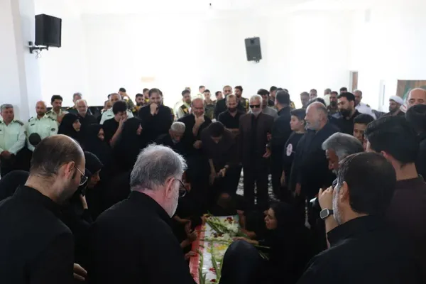 آیین وداع با پیکر پاک شهید مدافع وطن، سرهنگ دوم &laquo;علیرضا مهرابی&raquo;، چهارشنبه یکم مهرماه