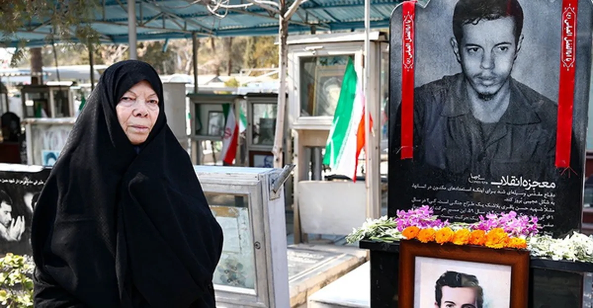 عهد مادر شهیدان باقری با رهبر جدید انقلاب