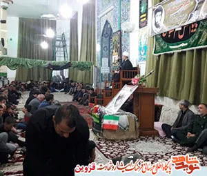 همه‌ی ما باید راه شهدا را ادامه دهیم