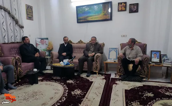 دیدار مسئولان استان با پدر گرامی شهید گران&zwnj;قدر امنیت محمد عباسی- بیست و دوم بهمن&zwnj;ماه ۱۴۰۱ شهر بسطام